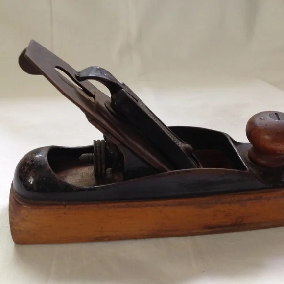 Vintage Woodworking Plane - Picture 3 of 8
